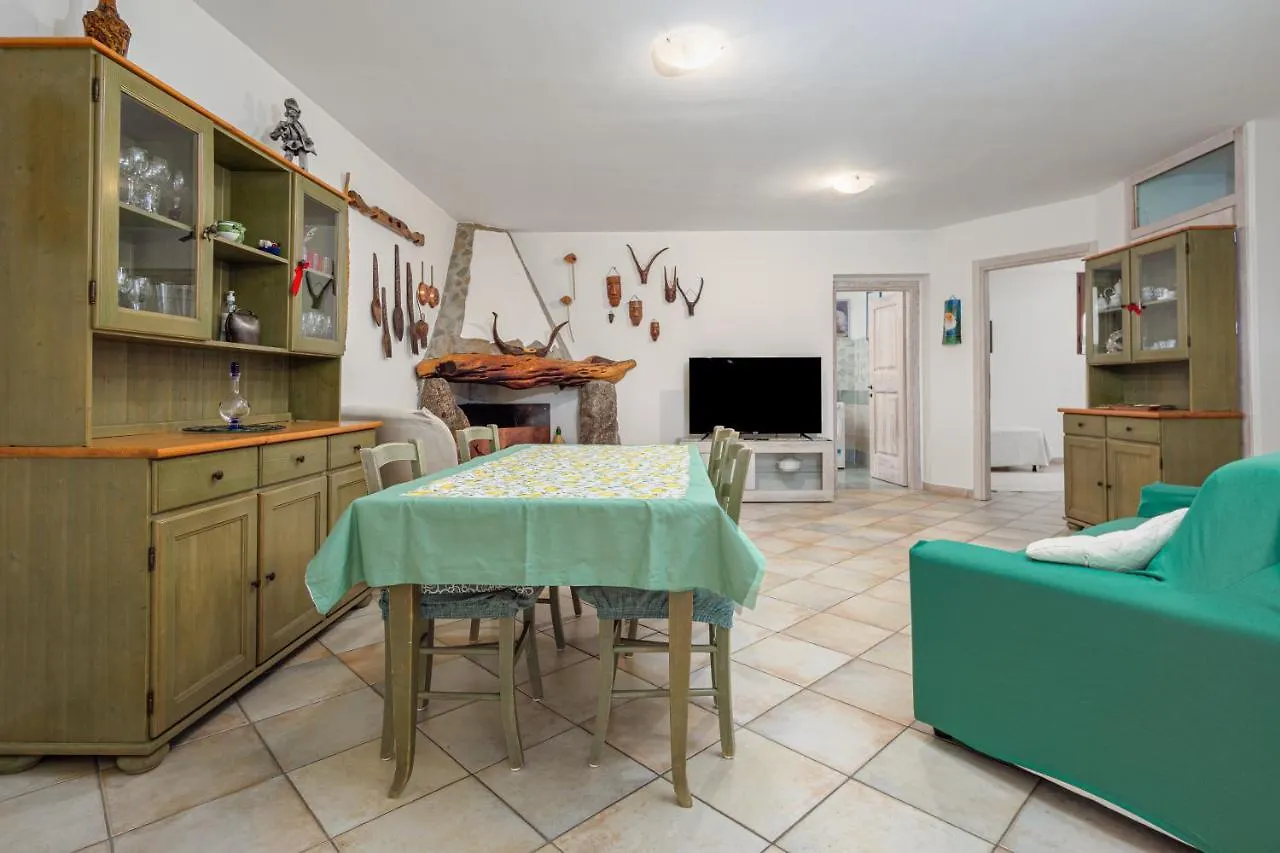 Holiday home Domus Veldi Frandre Villa Arzachena
